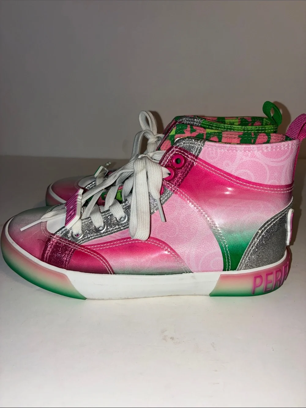 Ground Up, Women’s Size 6, Wicked High Tops